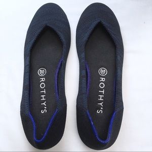 Rothy’s 6.5 Navy Birdseye flat